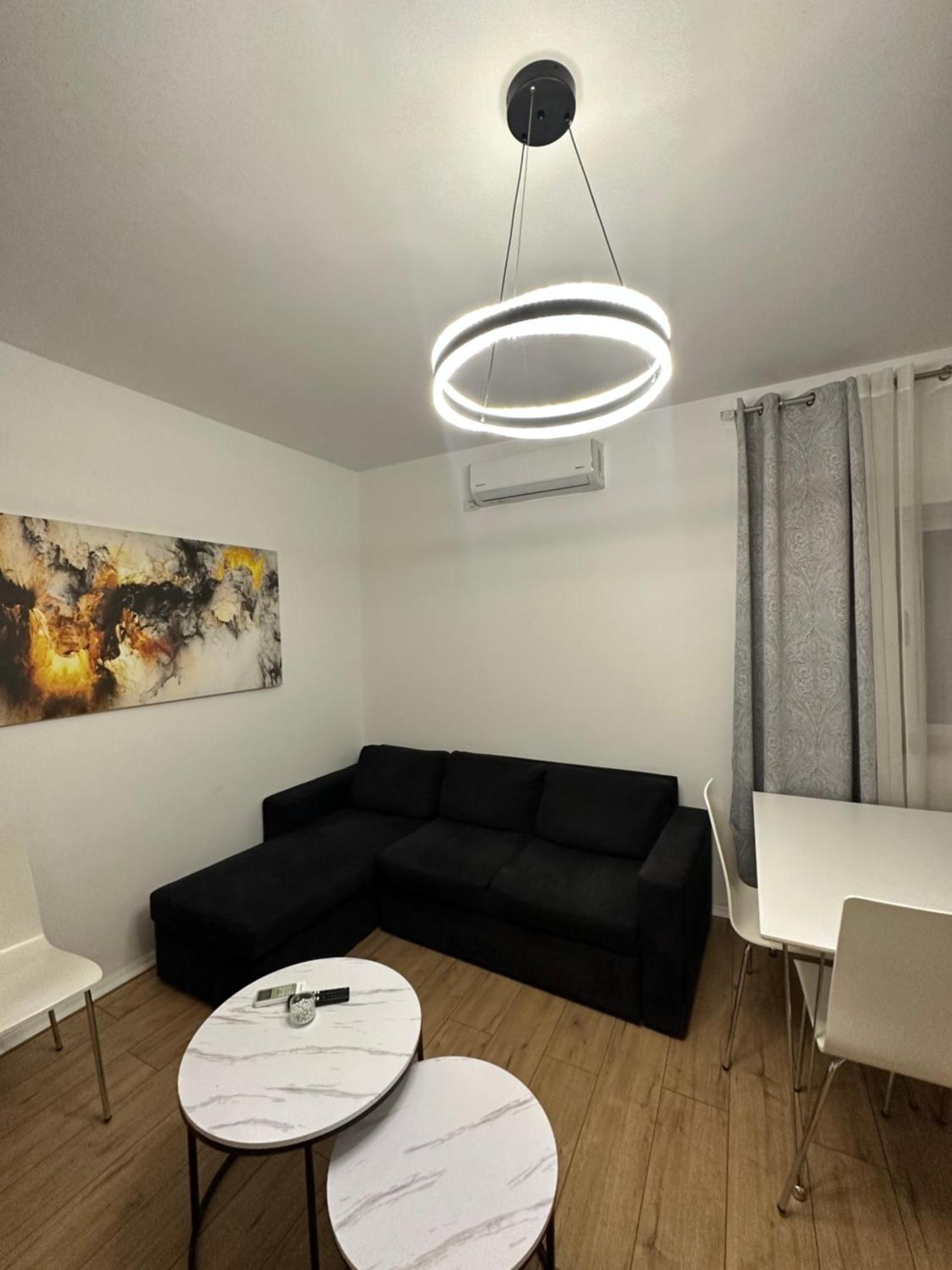 Apartament Maya *